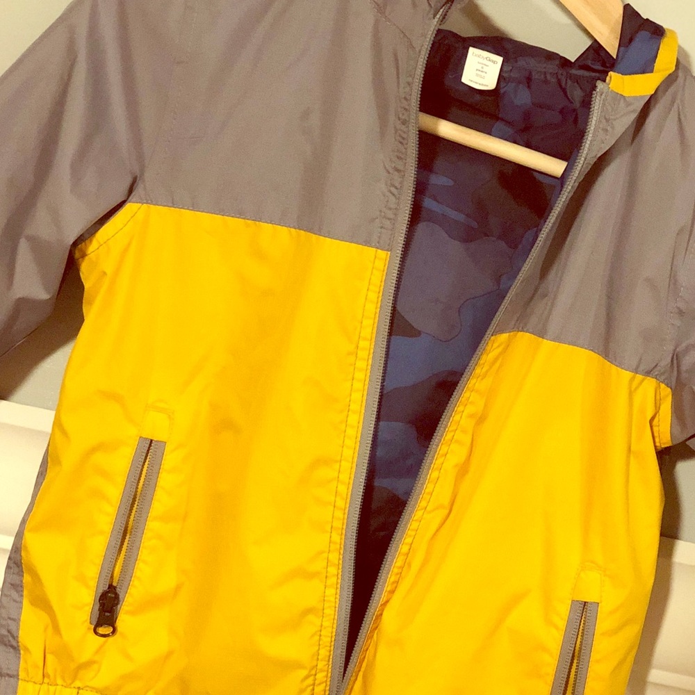 Baby GAP Size 5T Reversible WindBreaker w/ Hood